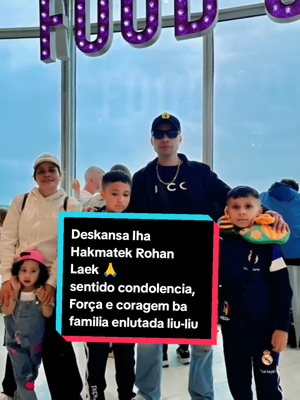 Sebastiao Belo / Chegue Raqa, Jovem simplis  nebe deside buka moris iha 🏴󠁧󠁢󠁥󠁮󠁧󠁿. Hosi nia esperiénsia  tinan lubuk iha UK,  nia uja  ida ne hodi  tulun fali  Timóroan  lubuk ida ba buka moris iha  UK  hafoin   UK sai hosi  Uniaun Europeian. Nia tulun  Timóroan  sira  nebe uja Pasaporte  Timor-Leste   difisil tama UK. Ho nia tulun  nebe iha,  Timóroan  lubuk  ida  hetan visa  hodi ba serbisu  no hela ho família iha UK, nia tulun Timoroan la haree ba rasa, kor ka  grupo artes marciais embora  nia  membru  ida hosi IKS-KERA SAKTI. Nia hanesan heroi ida nebe ajuda Governu  Timor-Leste  buka rezolve dalan ba Timoroan hetan  kampu serbisu iha UK. Ita la espera nia m4te ho situasaun   horrível hanesan ne. Laran moras los hare video nebee ema tau iha media 🥺🥺🥺🥺 Deskansa Iha Hakmatek Rohan Laek  Maluk🙏🙏🙏 Deskansa Iha Hakmatek Rohan Laek 🙏 sentido condolencia, Força e coragem ba familia enlutada liu-liu ba oan kiak nain tolu no ita nia parseira. Até um dia Maluk 🙏🏽🫂🕊️💔 #timorleste🇹🇱 #semuaorang #fyp #creatorsearchinsights 