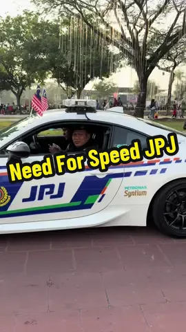 Abang jpj kalau naik GR86 Ni. Bukan setakat kejar kete laju2 kat highway. Kejar hati cik adik pun boleh🤣🤣🤣 Maaf abg JPJ 🤭 #jpj #merdeka #fyp #viral #merdeka2025 JPJ GR86