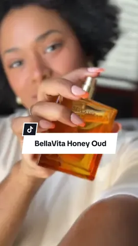 Don’t buy this perfume if you don’t want to smell like an edible vanilla cookie dipped in honey and wealth 🍯 #tiktokshoplabordaysale #bellavita #perfume #vanillaperfume #oud 
