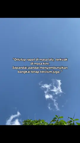Banyak isu menyatakan bahwa: pemerintahan sebelumnya, banyak masalah besar seolah disimpan rapi: mulai dari utang negara, proyek yang bermasalah, hingga kebijakan yang tidak transparan. Semua itu dulunya bisa saja ditutupi dengan pencitraan, janji-janji manis, dan narasi keberhasilan. Namun, seiring berjalannya waktu, kebenaran tidak bisa selamanya disembunyikan. Bangkai politik yang ditutup rapat akhirnya terbongkar dan menimbulkan “bau” yang dirasakan masyarakat. Kini, saat pemerintahan berganti, semua warisan kebijakan itu menyeruak ke permukaan. Dan ironisnya, Prabowo yang mengambil alih tampuk kepemimpinan justru harus menanggung imbas dari masalah yang tidak ia ciptakan sepenuhnya. sebesar apa pun upaya menutupi kebenaran, pada akhirnya rakyat akan tahu, dan sejarah akan mencatat.                                                #tegakkankeadilan #ripdemokrasi #fyp #indonesia🇮🇩 #politikus 