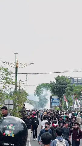 selanjutnya apa? #dprdprovinsintb #lombok #ceos #rakyatbersuara #reformasi #demo #CapCut 