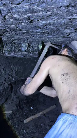 Black diamond mining⛏️ #coalminer #blackdiamond #gold #minerals #support #plzdontunderviewsmyvedios #coalmine #blackdiamond #gold 