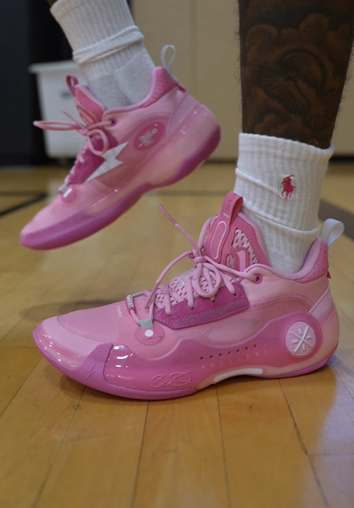 Way of Wade 10 Low “Family Love” Sneaker Review #tonycrosbyy #crosbykicks 