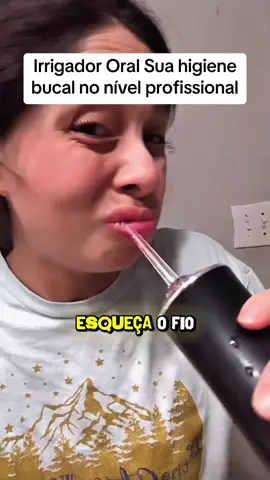 🦷 Higiene bucal de clínica sem sair de casa ✔ Limpeza profunda e eficaz ✔ Mais saúde para dentes e gengivas ✔ Fácil de usar, prático e moderno 👉 Garanta já o seu e sinta a diferença no primeiro uso! #SaúdeBucal #IrrigadorOral #Achadinhos
