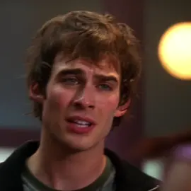 Who you got winning and why Ts song so heat #fyp #smallville #clarkkent #damonsalvatore 