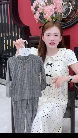 [Form rộng]Bộ dài len lông cừu cho bé