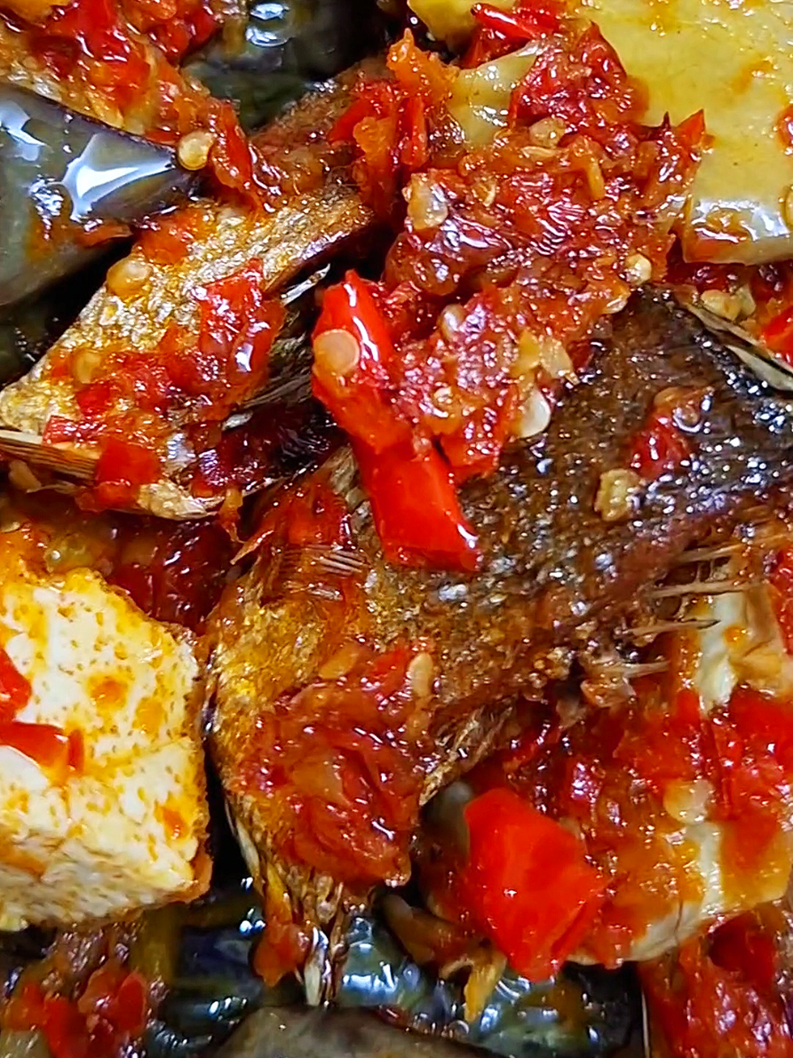 ketika udh akhir bulan, ikan asin meluncur🤣😚  #menuakhirbulan  #akhirbulan  #masakansimple  #ikanasin  #jengkol 
