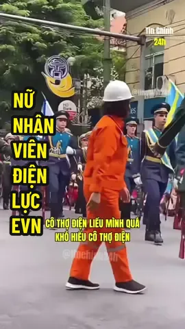 Không rõ nhân viên này lại hành động như vậy #hotnews #conganhanoi #vtcnews #A80 
