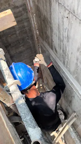 cty ko có việc nay ông a @Mạnh may mắn  đưa đi làm thêm,a ý bảo bên ni cứ chịu khó là có 💰thôi