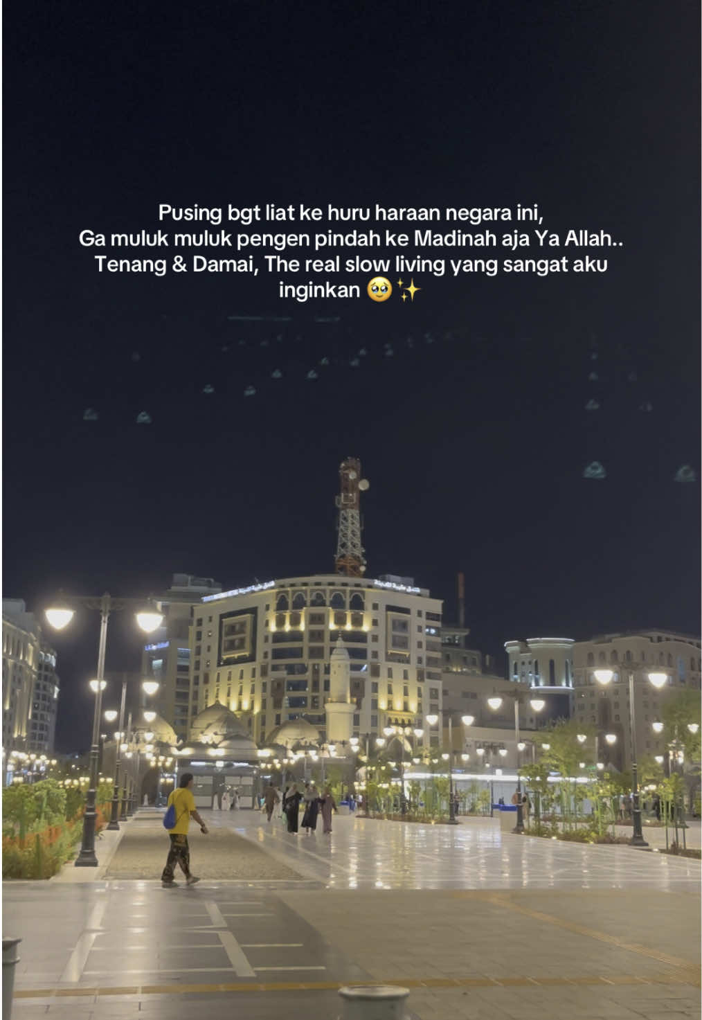 Gapapa aku ikhlas bgt ya Allah buat tinggal di Madinah 🥹🤲🏻 #madinah #madinahalmunawaroh #masjidnabawi 