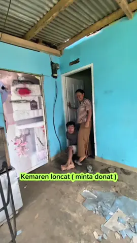 Bersikaplah baik kepada orang lain karena kebaikanmu bisa menjadi inspirasi bagi mereka#berbagiituindah #fyp #pejuangrupiah #mangdonat 