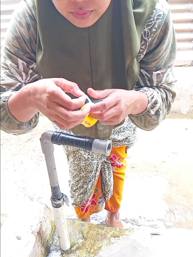 setiap nyuci aliran kran ku ngalirnya kecil banget aku ganti pakai @dcotakranair air yang ngalirnya kecil jadi deres  buat yang samaan krannya bisa beli di toko bangunan terdekat #dcotakranair #kranderes #kran #kranair #airngalirkecil 
