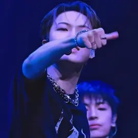 if it wasn’t obvious, this is meant for pt.2 of the chase atlantic video, but i wanted to post junghoon’s vid early. if this looks clapped, i did this half asleep PLS FORGIVE ME. ive been wanting to edit him for a while & this fancam drives me up the walls (literally) 🧎‍♀️ #junghoon #정훈 #xikers #싸이커스 #fyp