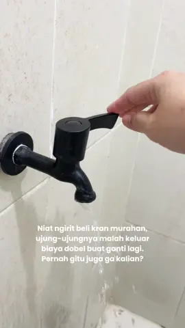 Ga lagi2 aku milih kran asal2an Baru pemakaian 6 bulan masa udah bocor, airnya kecil pula 🥲 Solusinya untung ada kran tidal ini, berbahan kuningan berlapis chrome yang tebal, keliatan bagus bgt berkilau dan bergaransi kebocoran selama 5 tahun. Worth it bgt kaan 😍 Yuk samaan kaya aku kran nya #kran #keran  #kranbocor #solusikernbocor