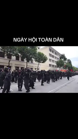 Ở TRÊN CAO BÁC HỒ ĐANG DÕI THEO TOÀN DÂN TA 🇻🇳