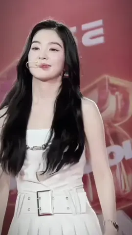 Irene & Seulgi ( red velvet ) xinh đẹp quá  #irene #redvelvet #seulgi #seulgiredvelvet #kpop #showtime #concert 