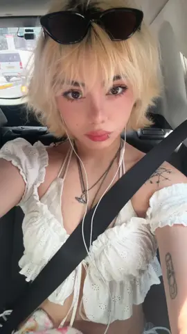 omw to a pool party :p