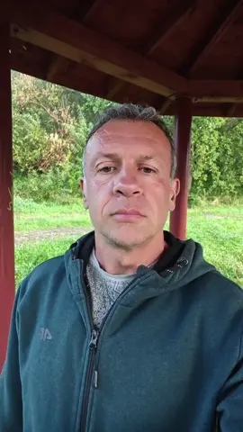 Wiecie, co jest z prądem z wiatraków? To ściema! 😱 Elektrody są jakieś słabsze, gorszej jakości, przez co nasze urządzenia działają jak zepsute! 💡 A my płacimy za to tyle, co za prawdziwy prąd z węgla! 😡 Co o tym myślicie? #Wiatraki #Prąd #Bzdura #fake #ściema 