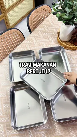 Bekas tray ni sape beli mmg tk nyesal ea.. byk kegunaan dia. Nak letak ikan ayam dah siap siang boleh ✅    Nak letak makanan siap masak utk hidang kat tetamu boleh ✅   #foodtray #bekasmakananbertutup #bekasmakananstainlesssteel #bekasmakananmurahviral #fypシ゚viral 
