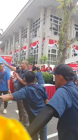menurut kalian piye gauy kalau di stadium tahun depan#viral#tkwhongkong #pmitaiwan🇲🇨🇼🇸 #nikahmasal #konserdennycaknankbri