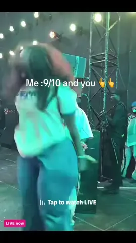 #stonebwoy#performing at Prampram festival #did you like what you see??#hope my camera 📷 woman did a great job #Rate her out of 10 🕺🕺🏃‍♂️