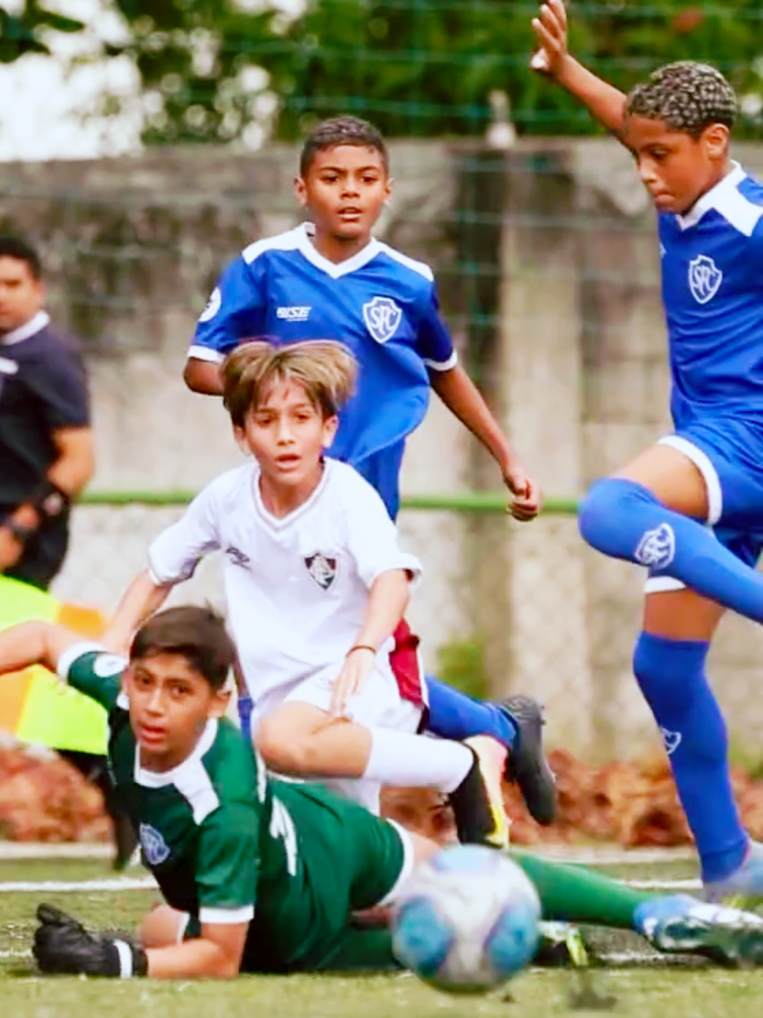 #futbol⚽️ #futbolniños #jugadordefutbol #futbolbase 