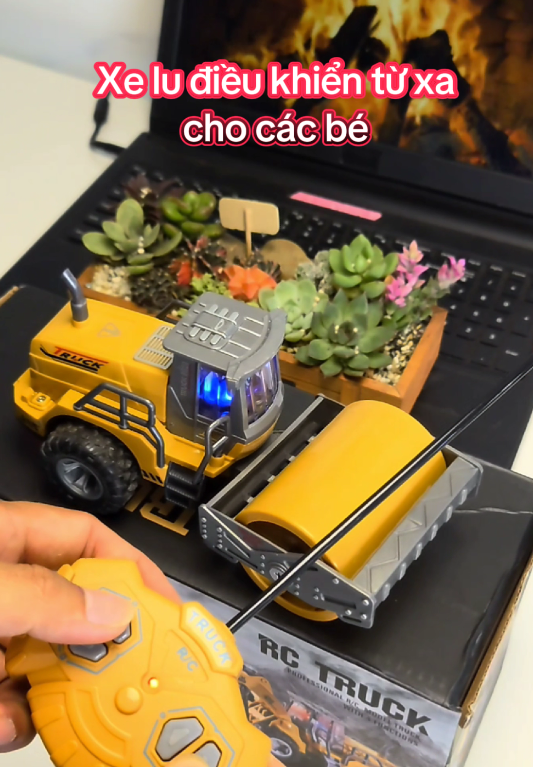 Xe lu điều khiển từ xa cho khối nghỉ hè #tiktokviral #xelu #xedieukhien #chaomungdaile 