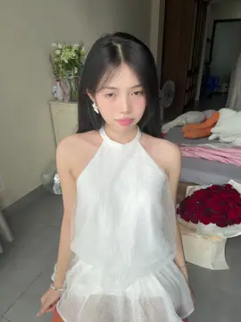 Nay quay 1m khỏi đồn heeeee hihiiii