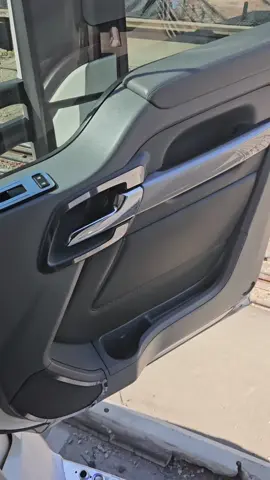 Detalle completo interior y exterior todo completo 🔥🔥🔥 JJ Transport Mira Loma Ca. #california #mobiletruckwash #barrazascarwash #kenwortht680 
