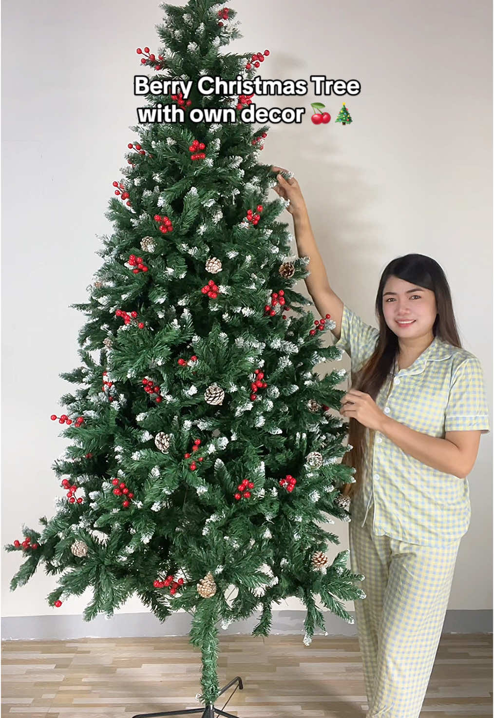 Sobrang ganda ng Berry Christmas Tree na to my nakalagay na agad na decorations kahit wala pang christmas lights plus ganda pa quality 😍🥰 #berrychristmastree #christmastree #christmasdecor #christmastreedecoration #christmas 
