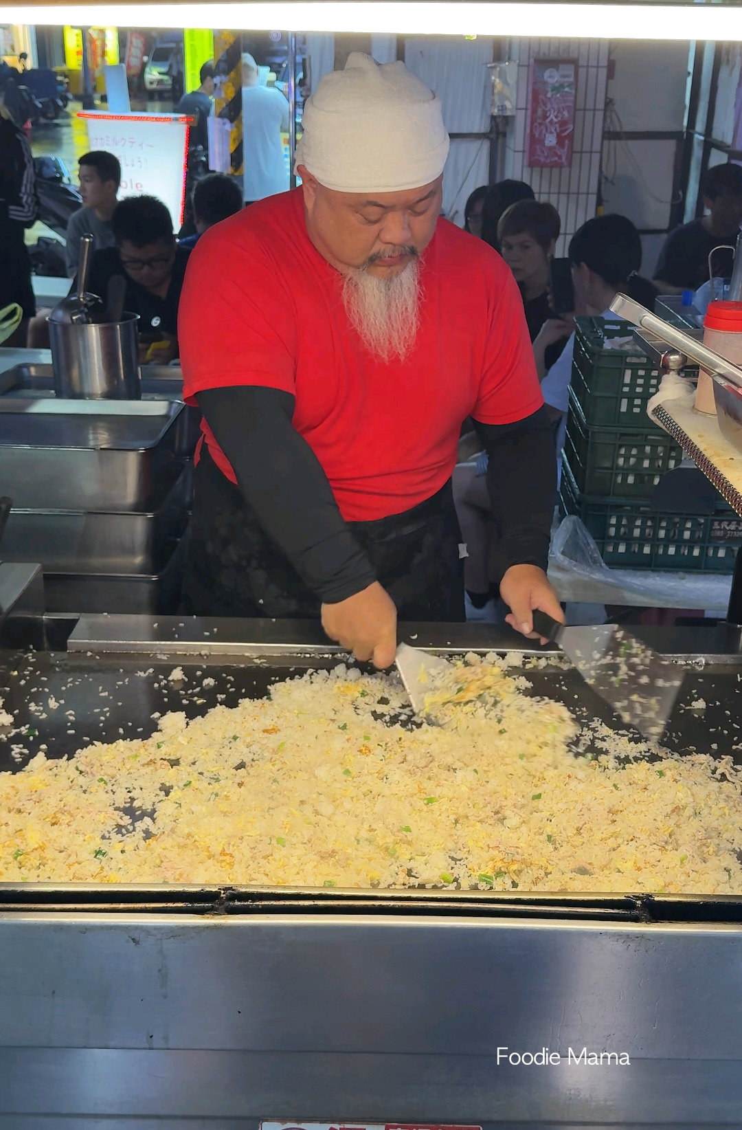 Super Popular Pork Fried Rice in Taiwan - Taiwanese Street Food Price : TWD 70 / USD 2.3 Location : 六合觀光夜市 - Liuhe 2nd Rd, Sinsing District, Kaohsiung City, Taiwan 800 #streetfood #taiwan 
