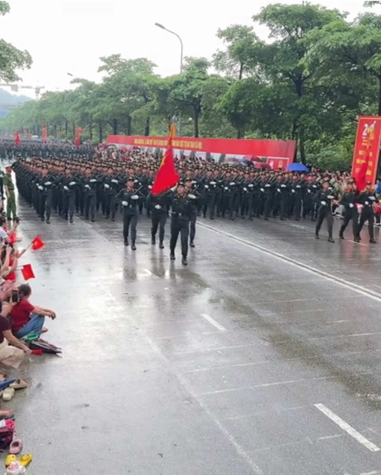 Lượt đi + về của khối nam SQ CSCĐ trong những ngày cuối cùng tại ĐHQG HN🇻🇳🇻🇳#quockhanh2025 #namsiquancscd #viral #A80 #dieubinh #cscd #dieubinhdieuhanh 
