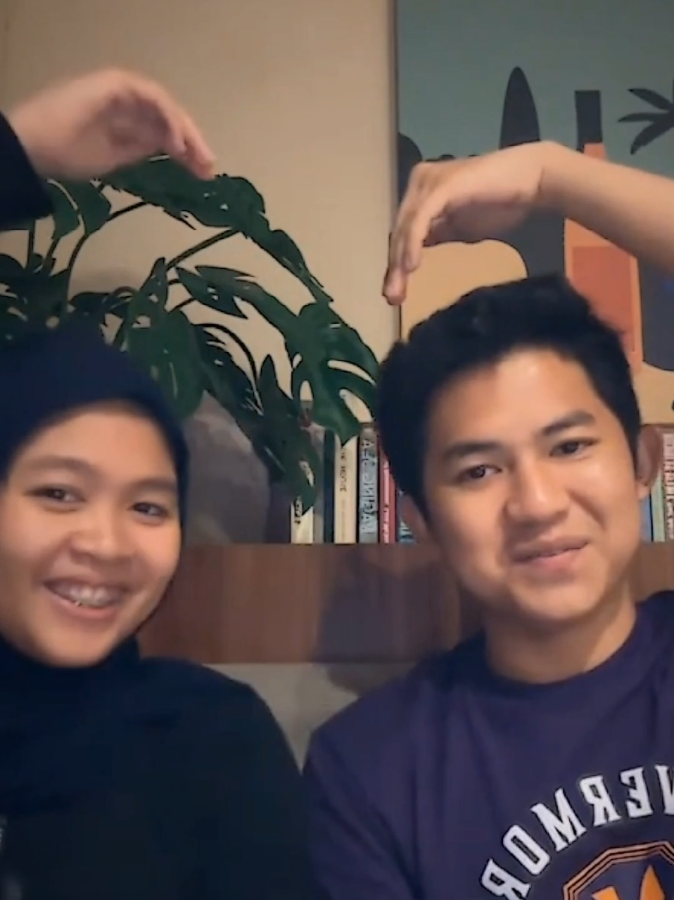 Yang kiri bukan cuman wow tapi masyaallah, Makasih asupannya bunda 🥰 @kiriiana_ ditunggu asupan selanjutnyaa 🥰 @nicholas evan  masih ada video latihan nari di hp @septikhairullah video donat di @irrachional  dan keluarin lah semua draft kalian wkwk #ninacoc #nina #nares #nicholasevan #nicholasnares 