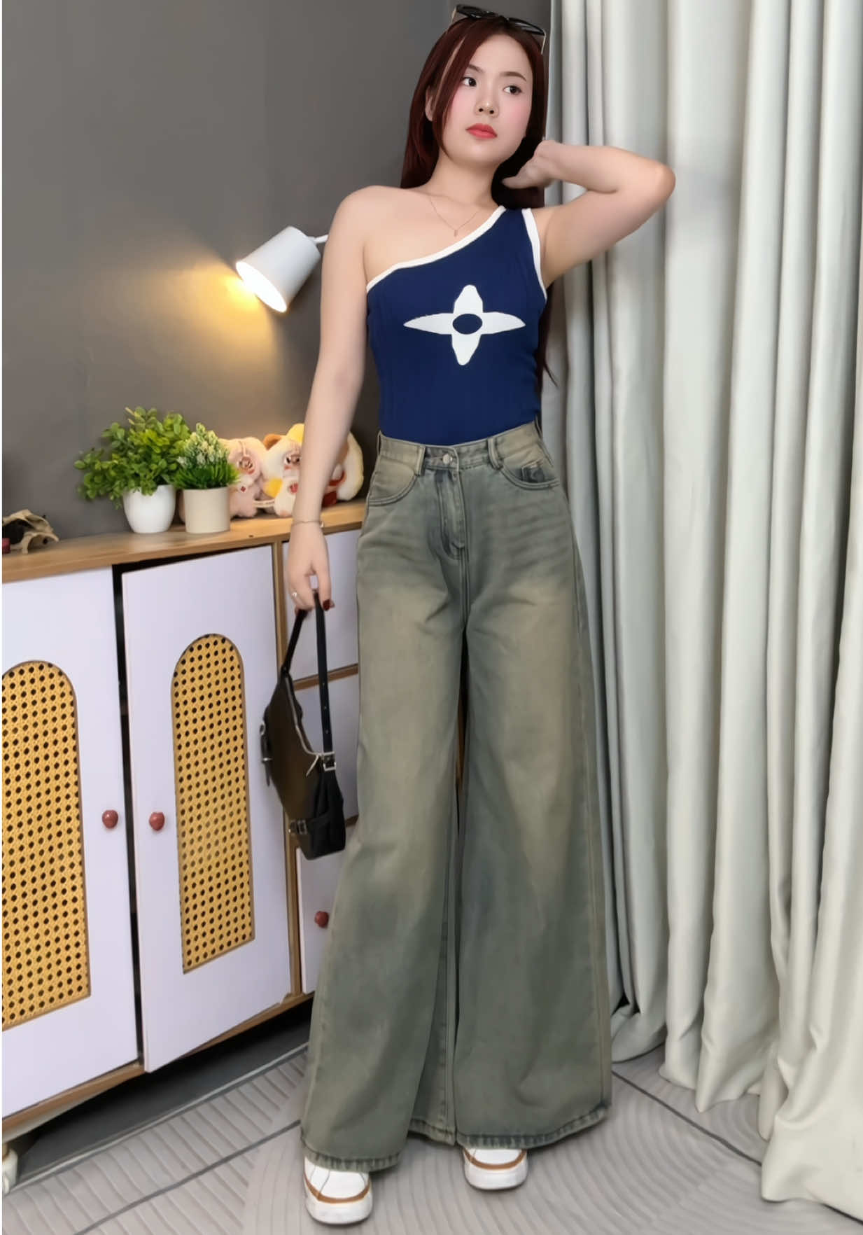 Em quần giúp bạn trông cao và gầy hơn #quanjeanongrong #quanjeannu #quanjeanongloerong #thoitrangnu 