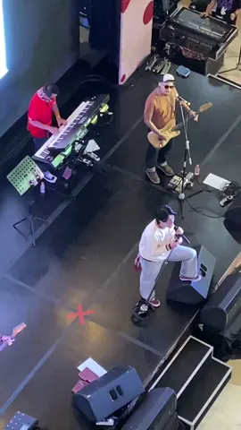 #ronyparulian 