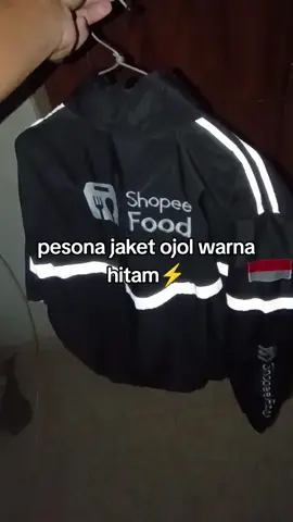 #jaketviral #menyalaabangkuh🔥 #cekkeranjangkuning #jaket shopeefood menghitam 