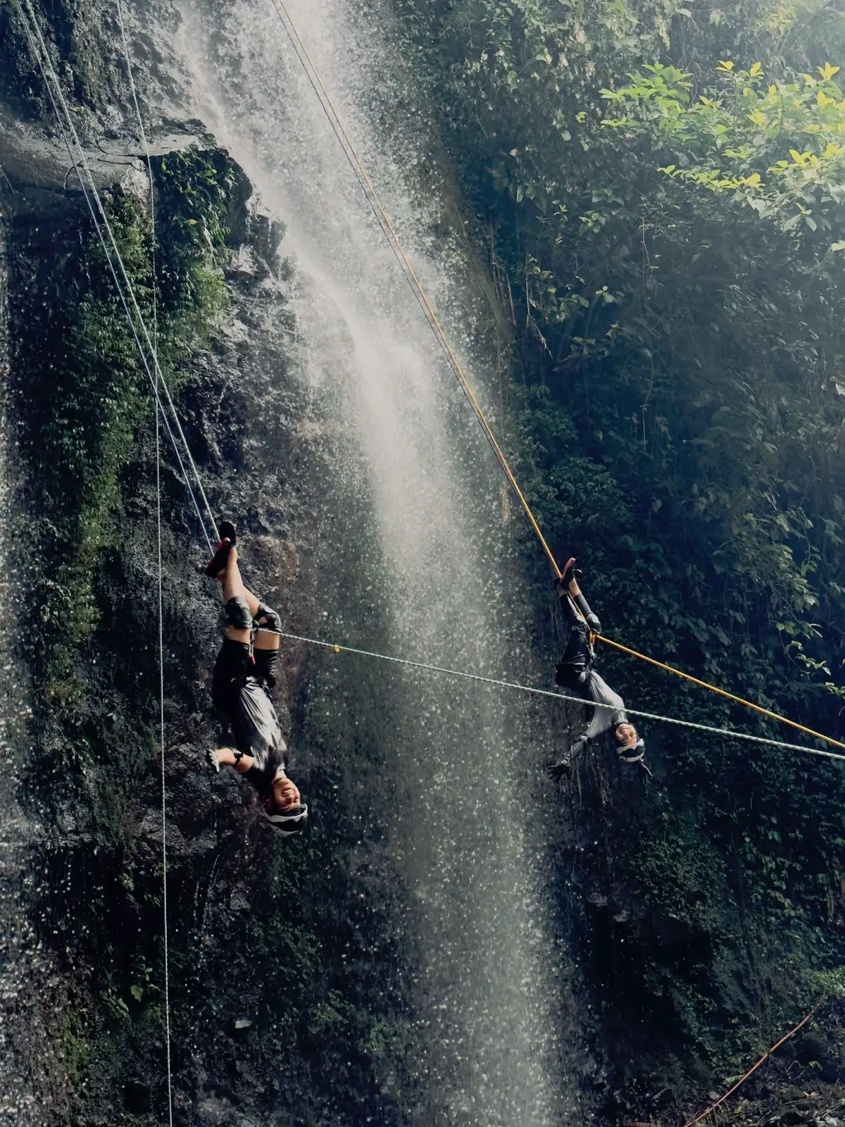 #canyoneering #canyoningdate #couple 