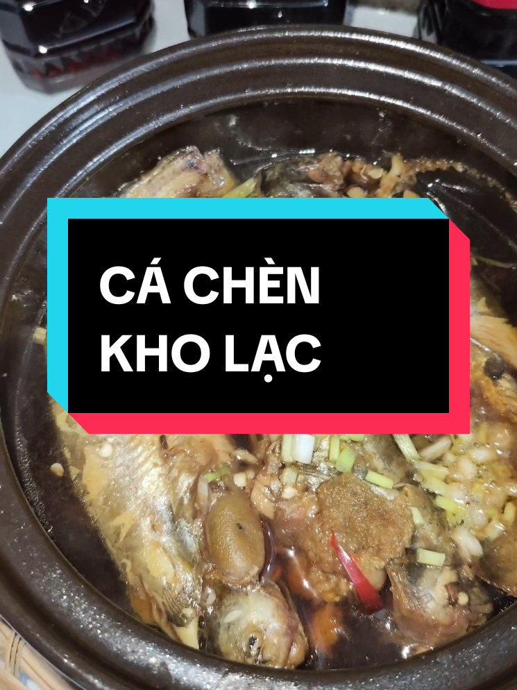 CÁ CHÈN KHO LẠC CHO BỮA CƠM NGÀY MƯA #nhímẹphát #meovat #nauancungtiktok #LearnOnTikTok #nhílêbáchhóa @NHÍ (MẸ PHÁT) @NHÍ (MẸ PHÁT) @NHÍ (MẸ PHÁT) 