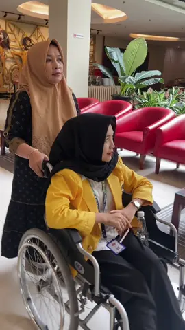 “Jangan pernah membatasi diri untuk berkembang, Jangan pernah berhenti mencari pengalaman dan Jangan pernah terhenti karena keterbatasan, semua akan dimampukan jika ada kemauan” apapun profesinya dan bagaimana pun keadaannya lakukan yang menurut kalian terbaik , semoga saya pribadi dan rekan tim bisa selalu memotivasi kalian 😍🙏🏻 Dan semoga semua konflik di indonesia segera padam dan menemukan titik terang🤍 #petanimuda #petanimilenial #demo #masukberandafyp #petaniindonesia🇮🇩🇮🇩🇮🇩🌿🌿 