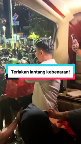 jaga diri kalian , saling jaga satu sama lainnya jangan mudah terprovokasi ingat tujuan awal kita 🥀#demo #ichalmuhammad #fyppppppppppppppppppppppp #ojol #viraltiktok 