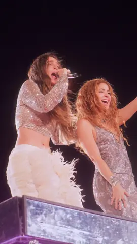 ❤️ #SHAKIRA & #BELINDA ❤️   #QueMadrazo 