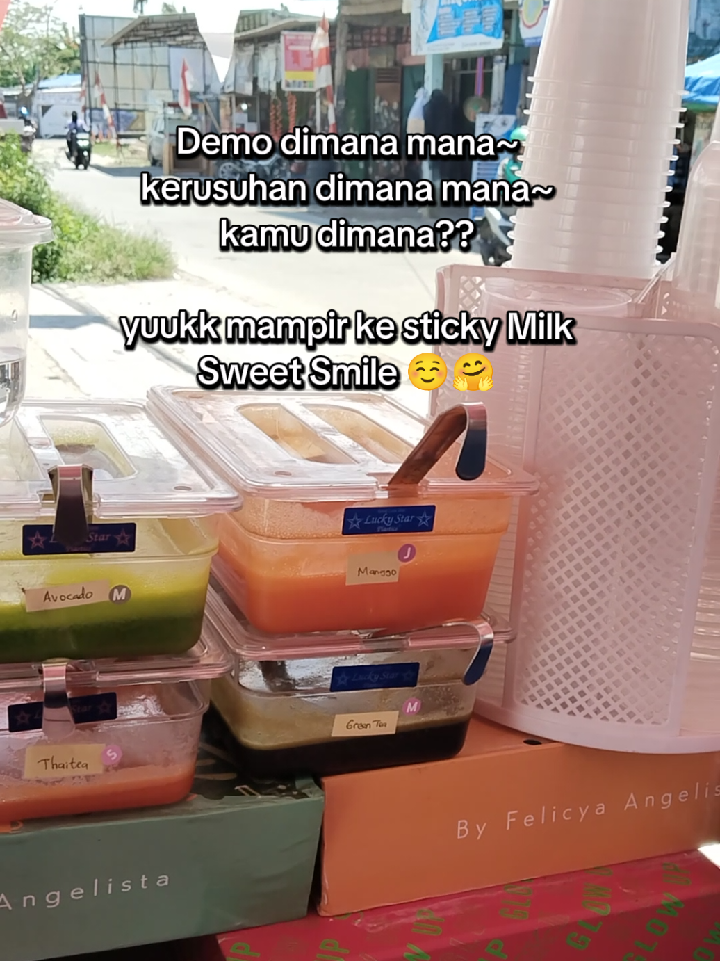 Minggu Sticky Milk buka 15.00 - 21.30 yaaaa kakk :)  yuukkk mampirr...  Stay Safe yaa semua ! 😊  alamat 📍sticky milk sweet smile  Indomaret ujung harapan bekasi/baru Jl. KH. A. Tajuddin, Bahagia, Kec. Babelan #minumanviral #minumanseger #stickymilk #jajanan #babelan 
