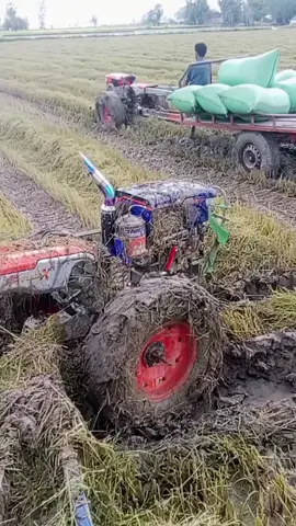 #តើបរៀនបើកមេ🚜😆😆 