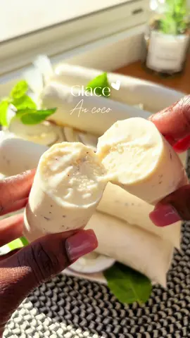 Comme a l’époque ohh💃🏾les glaces au coco de tantine Lauriane 😁🫶🏾#recettefacile #glaceaucoco #libreville_gabon🇬🇦