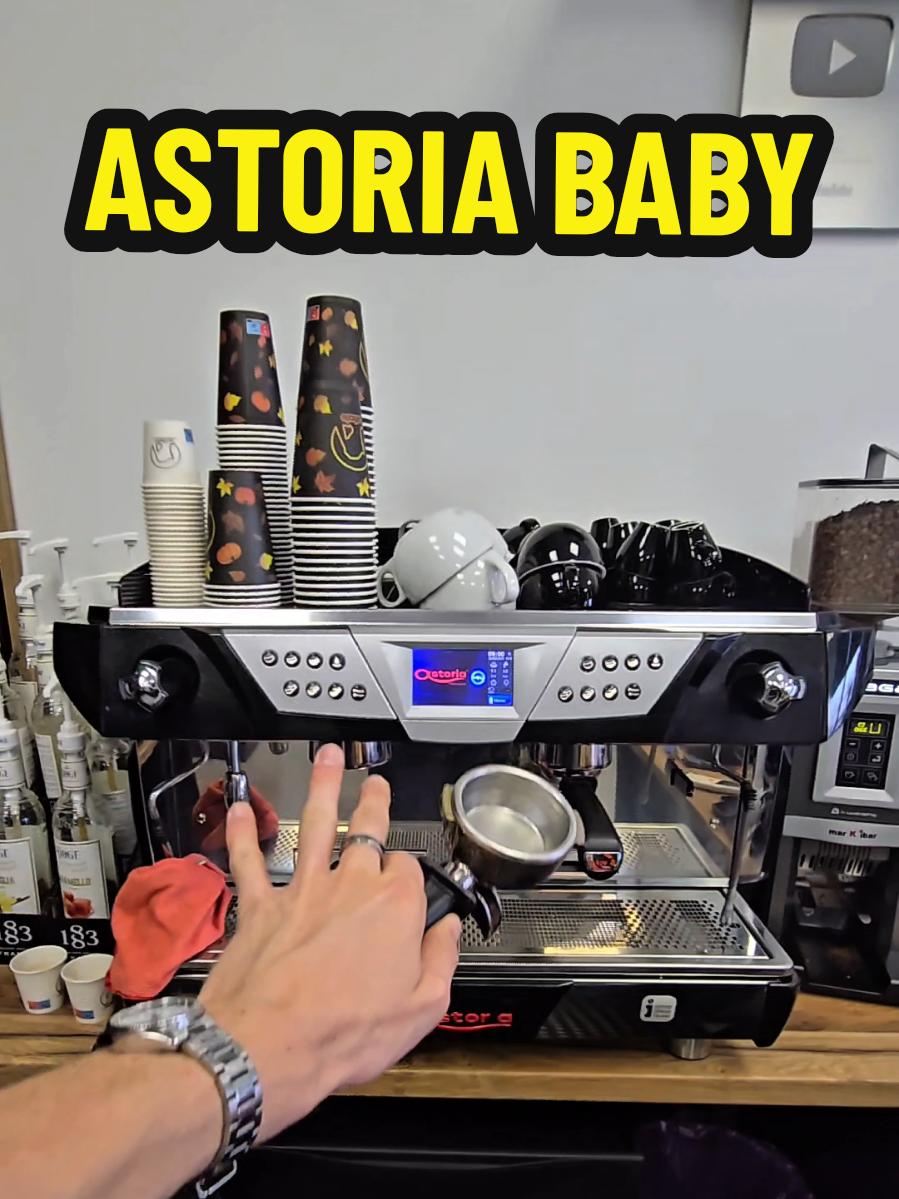 Luni partea 6🫡 #cafeneacafizzio #flavizzio #espressor 