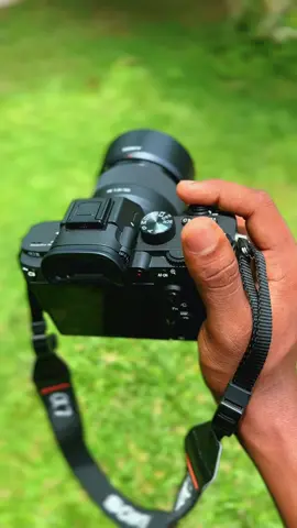 Sony a7iii කියන්නෙ පිස්සුවක්😍#sony #sonya7iii #photography #srilanka #fypシ゚ #foryou 