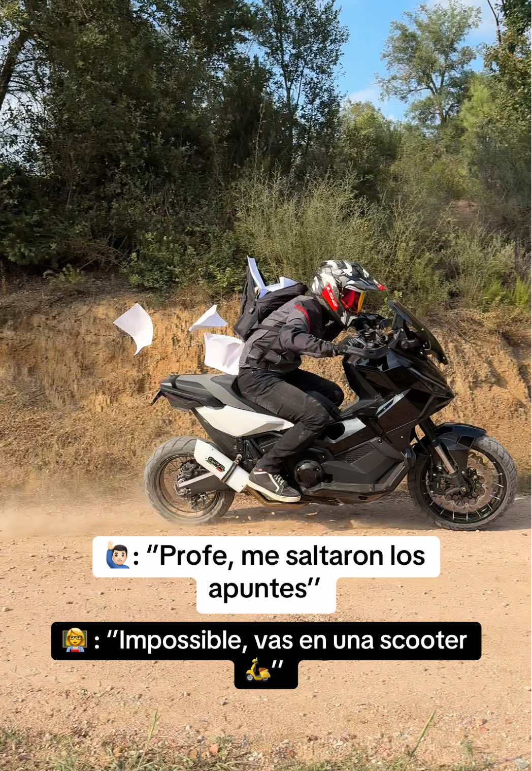 🙋🏻‍♂️: ‘’ Teacher, I lost my notes’’ 👩‍🏫: ‘’ Impossible, you're on a scooter ‘’ #xadv 