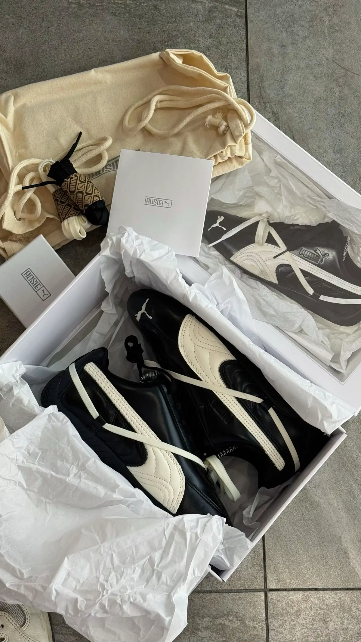 i finally got it! 😍🤍 @ROSÉ x @PUMA Philippines @PUMA Speedcat Sneakers #pumaxrosé #puma #pumaspeedcat #pumashoes #blackpinkrose   