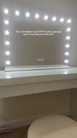 Adult me is also obsessed😂#hollywoodmirror #christmasgift #christmasgiftideas #presentideas 