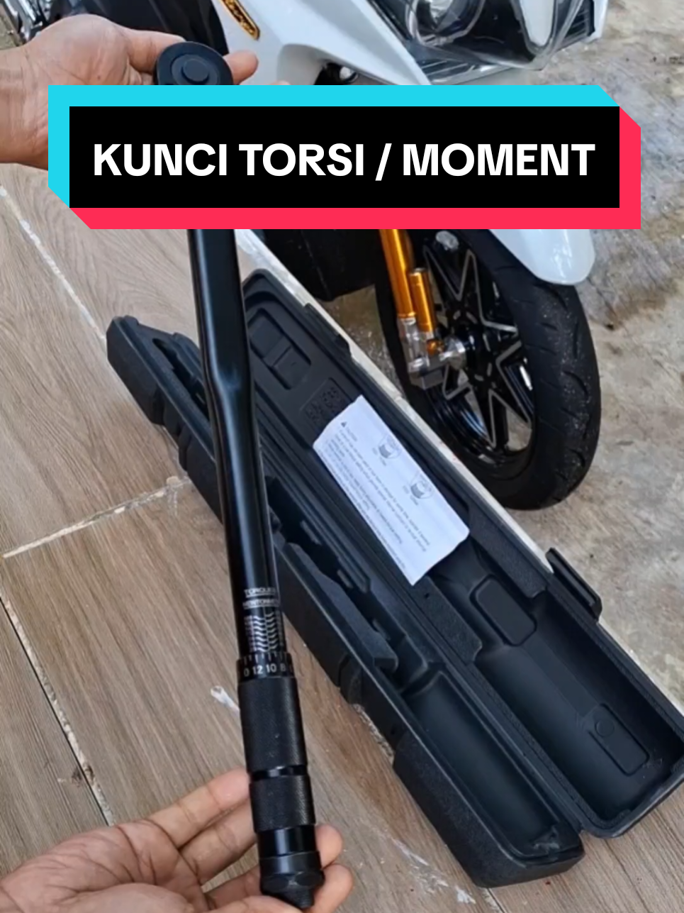 kalau sering bongkar cvt jangan asal kencengin mur pulley biar drat kruk as dan drat as pulley lu ga selek, mending pake kunci torsi biar lebih aman dan profesional. #kuncitorsi #kuncitorsimurah #kuncimomen #servicecvt 